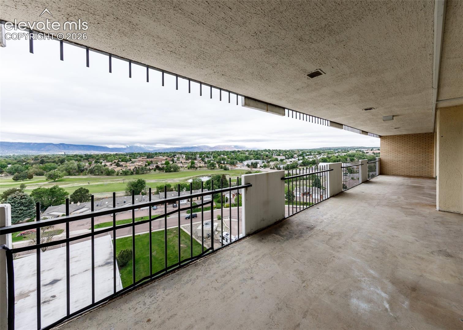 411 Lakewood Circle Unit: A1106