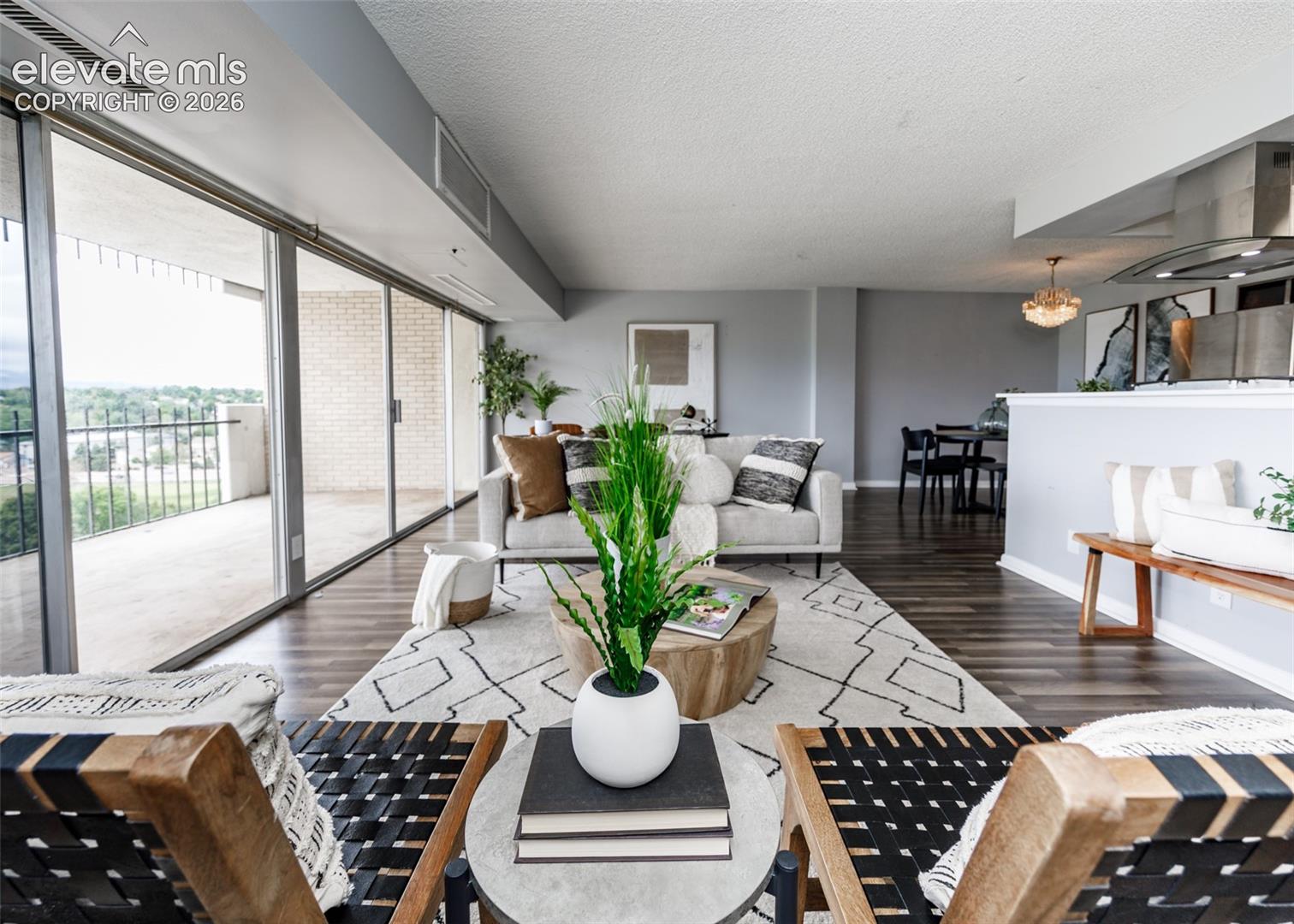 411 Lakewood Circle Unit: A1106