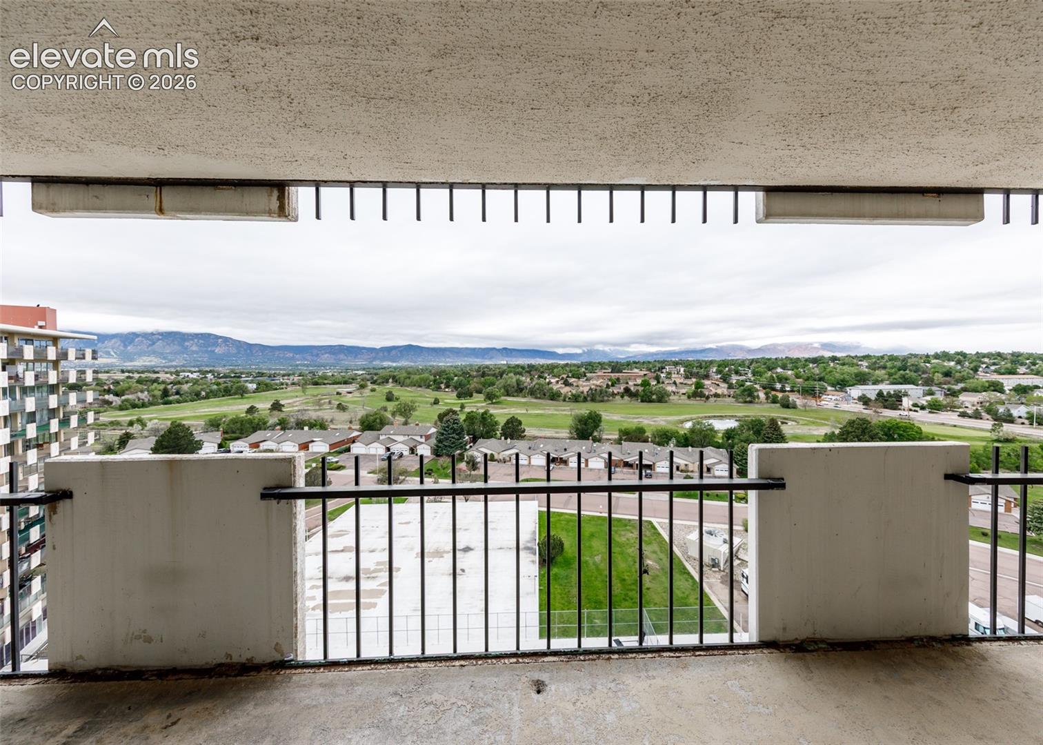 411 Lakewood Circle Unit: A1106