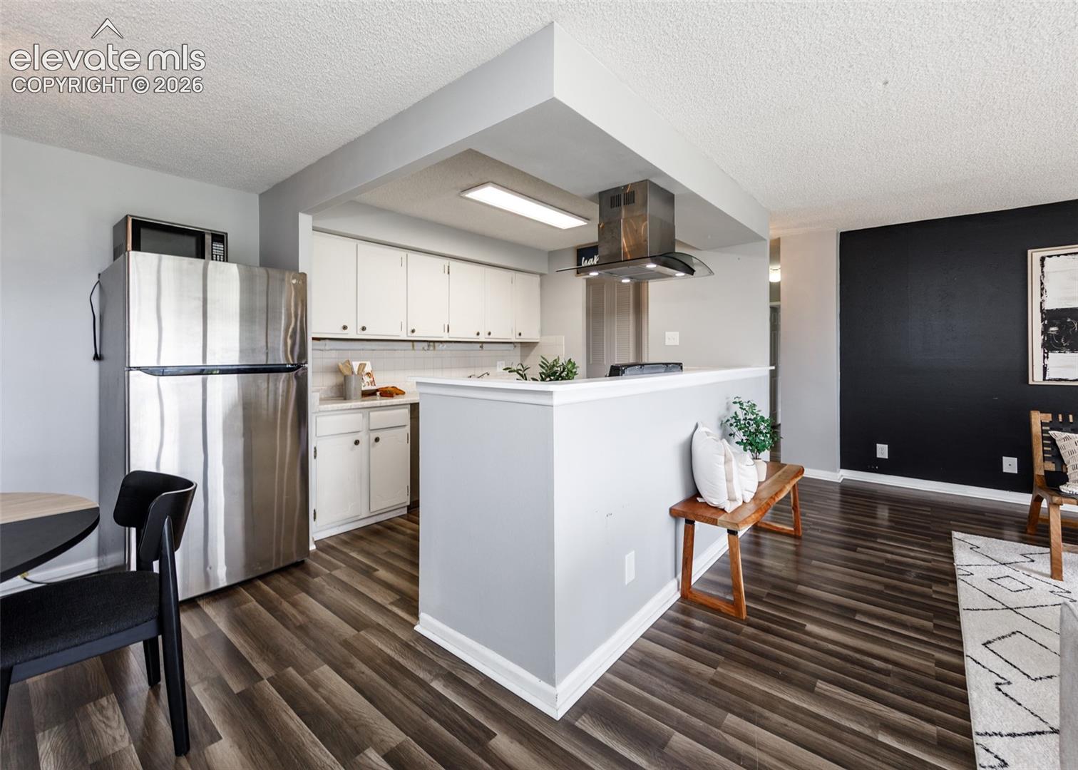 411 Lakewood Circle Unit: A1106