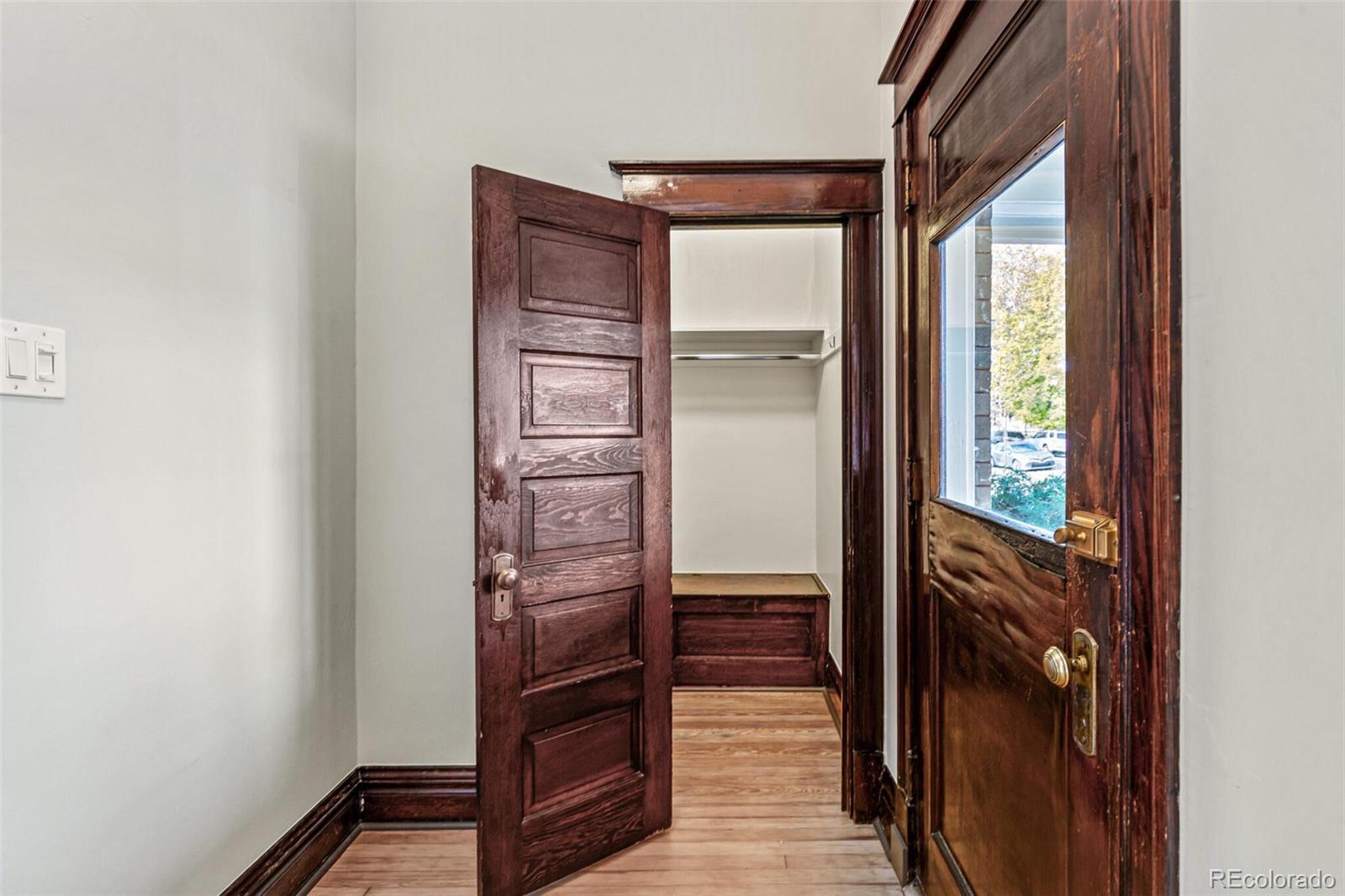 2732 W Denver Place