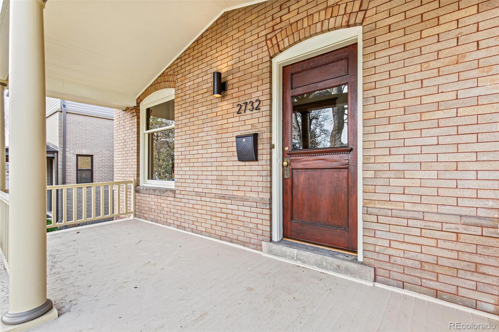 2732 W Denver Place