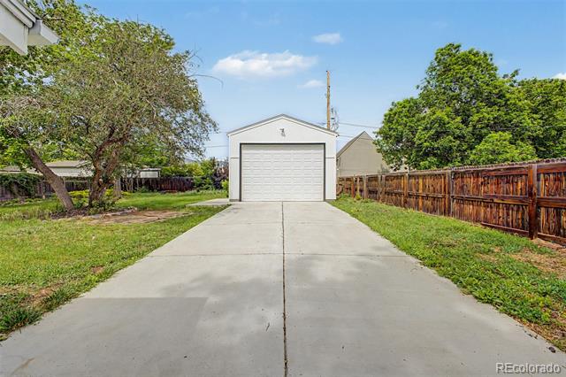 939 Terry Street