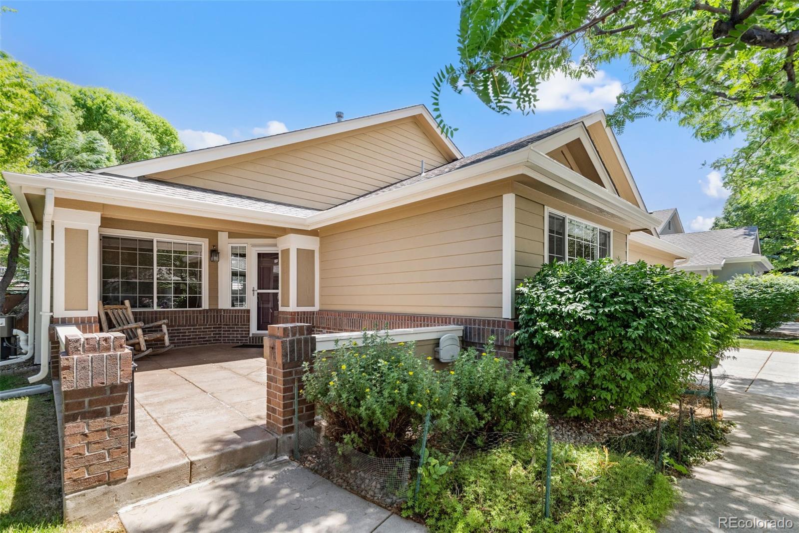 1884 S Marshall Circle