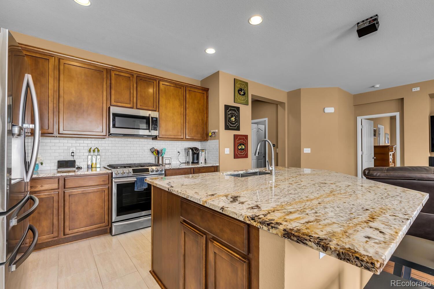 1909 W 52nd Place