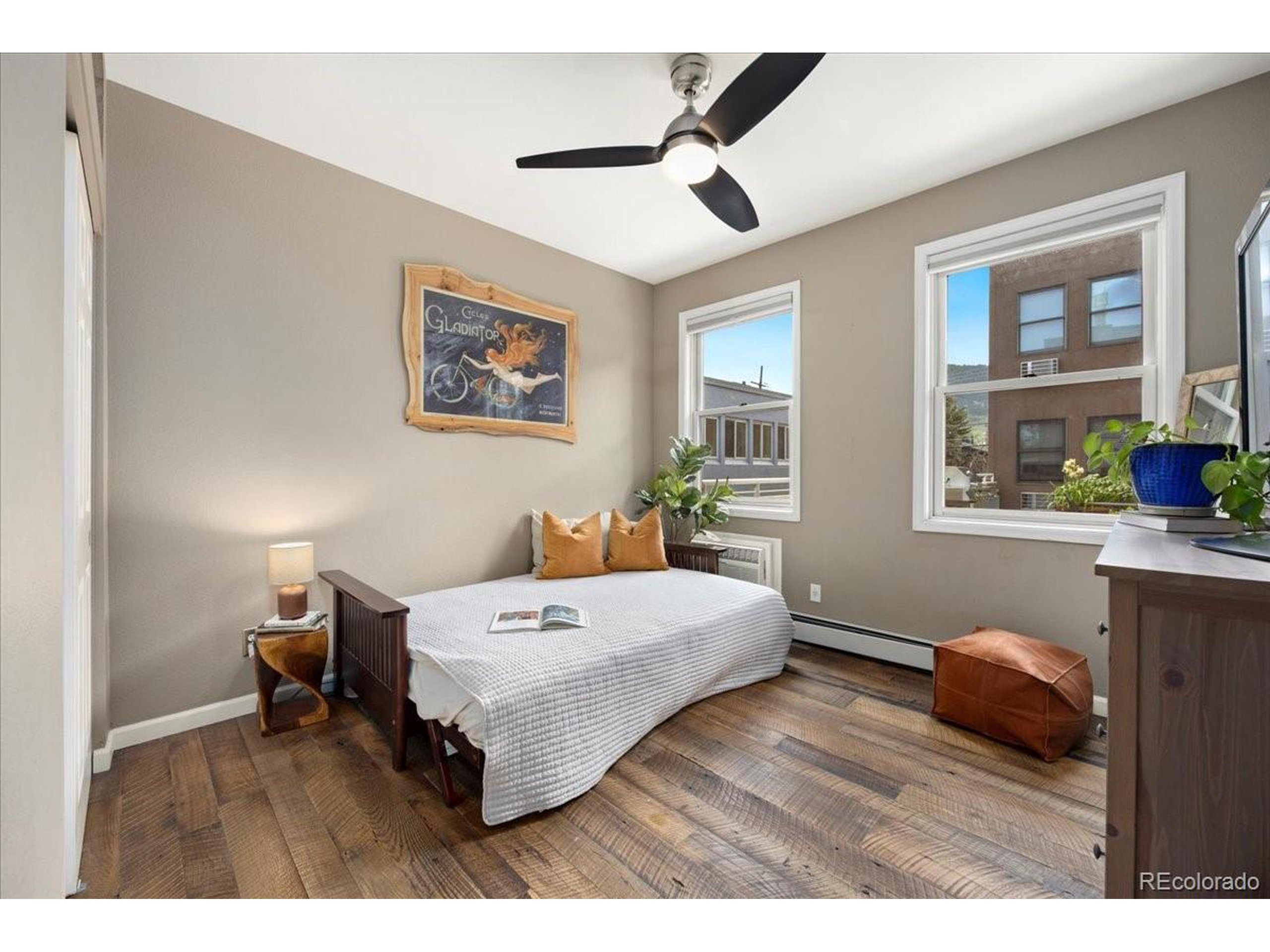 1715 15th St Unit: 2