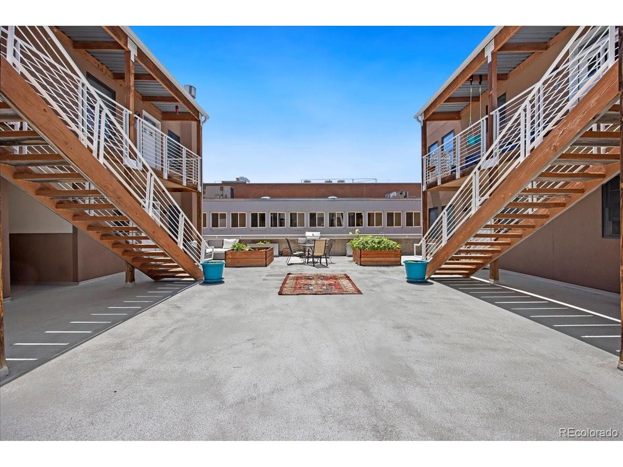 1715 15th St Unit: 2