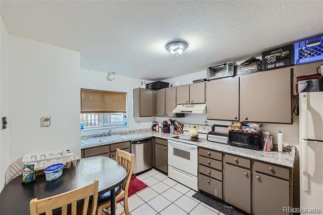 2241 Dexter. Drive Unit: 3