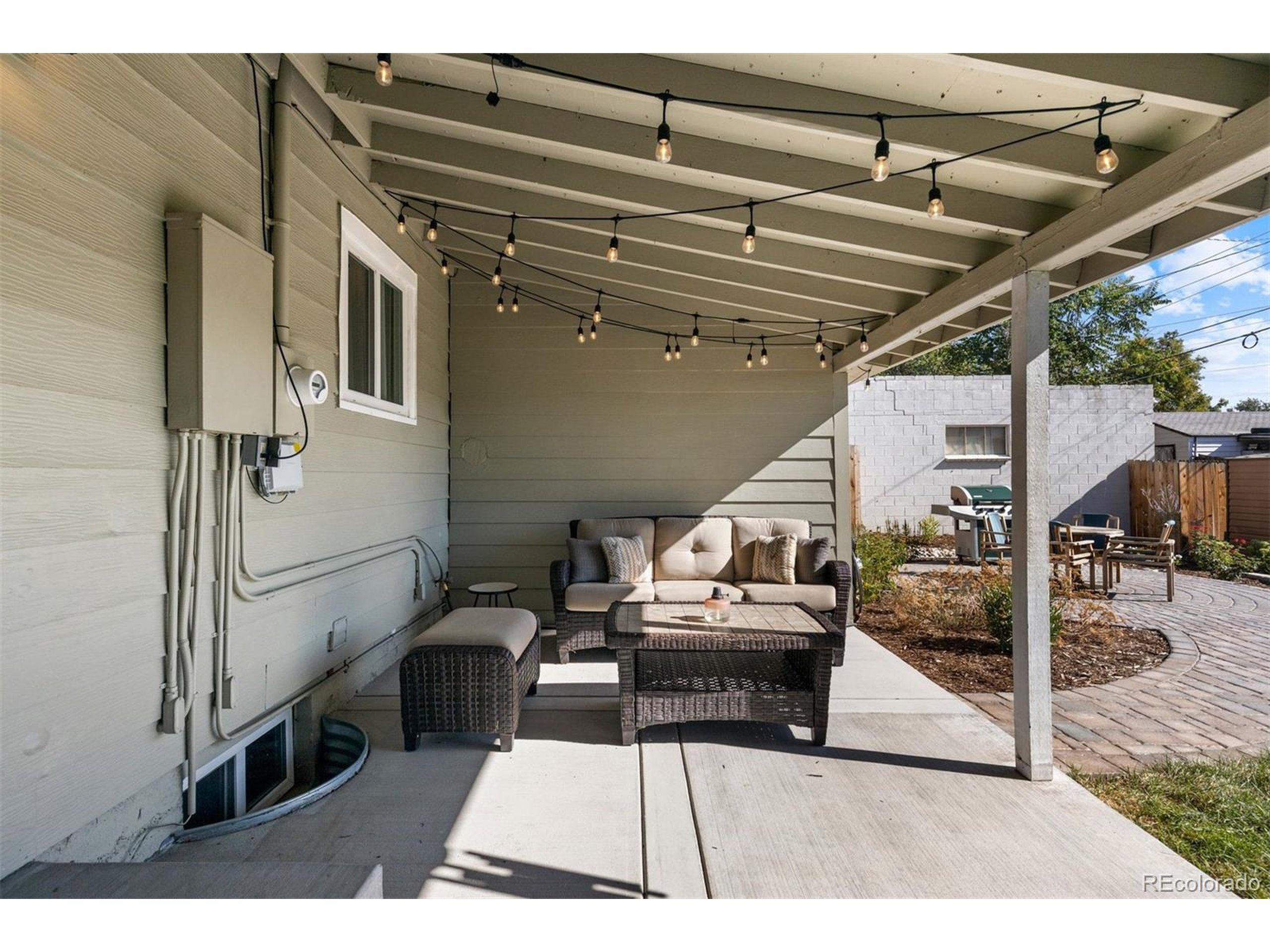 1372 S Quieto Ct