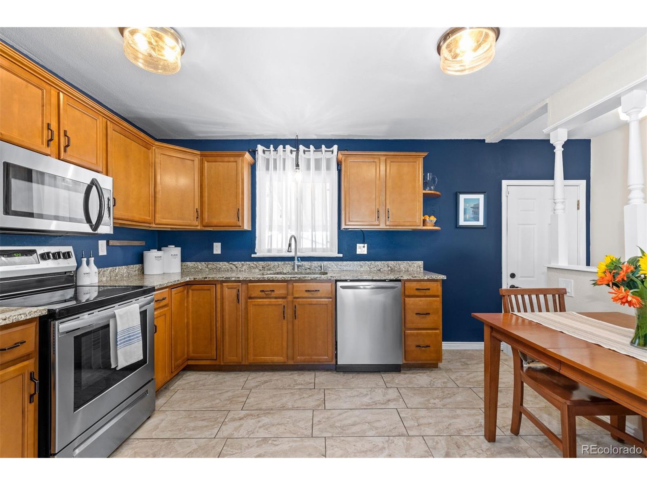 1372 S Quieto Ct