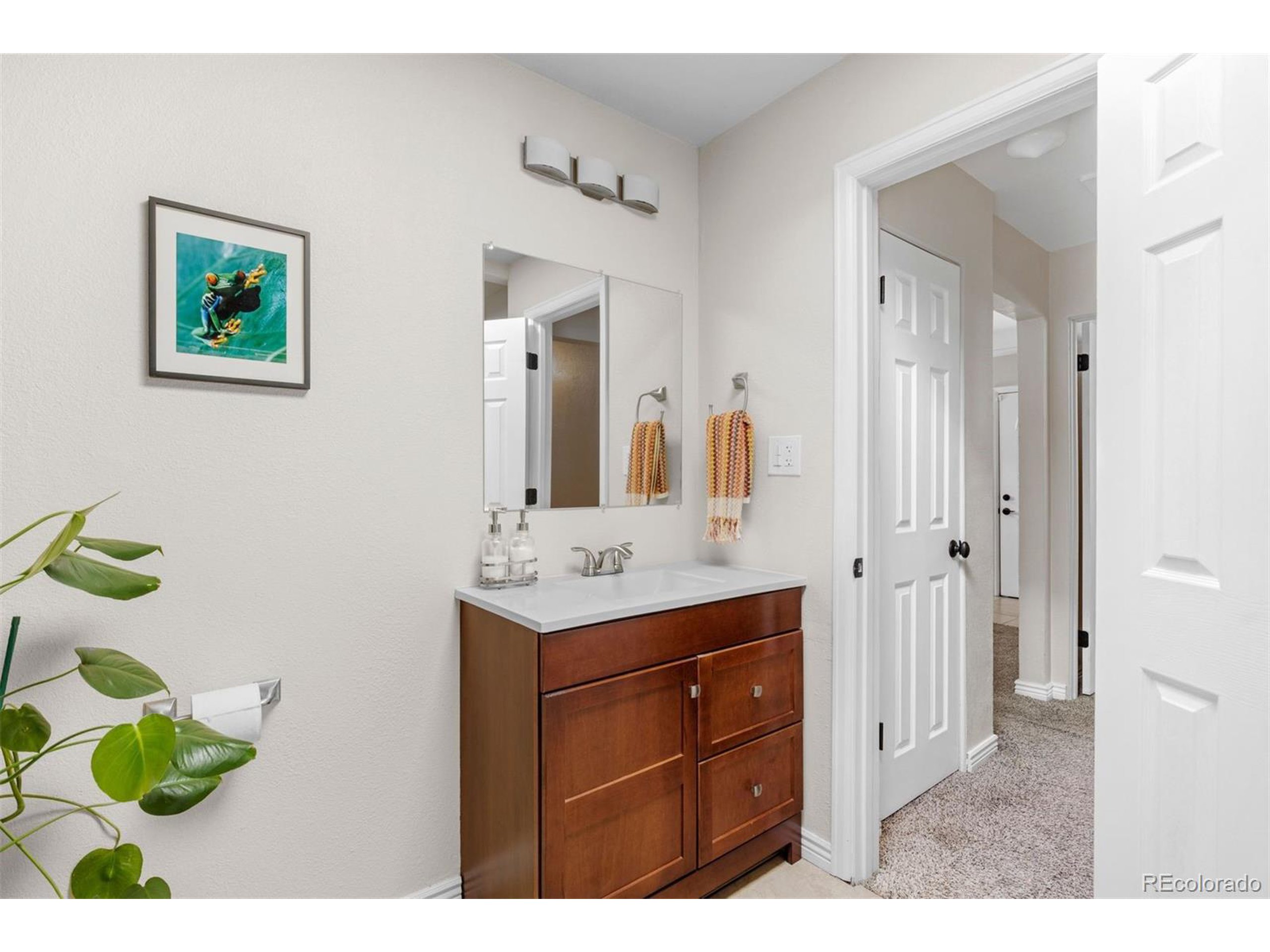 1372 S Quieto Ct