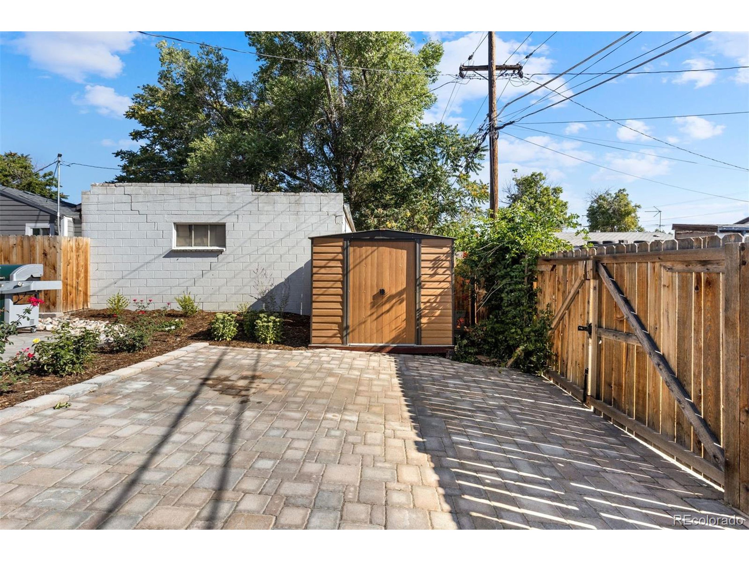 1372 S Quieto Ct