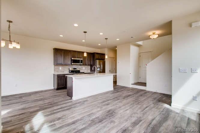 4286 E 98th Place