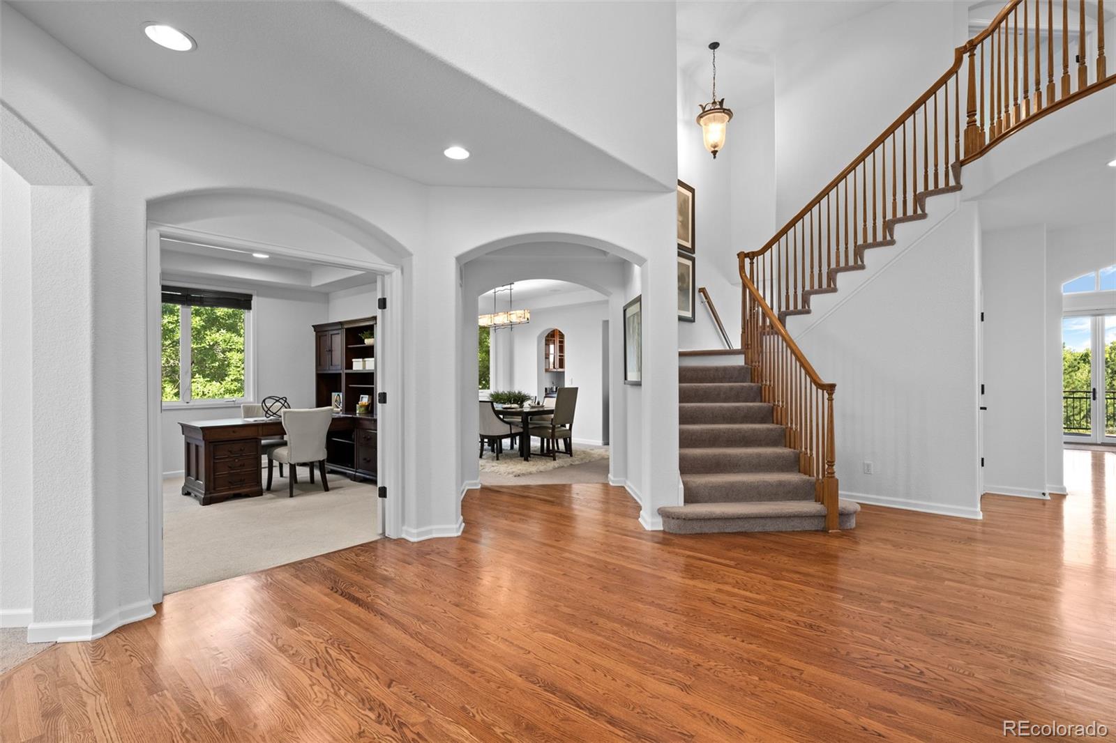 6006 S Lewiston Court