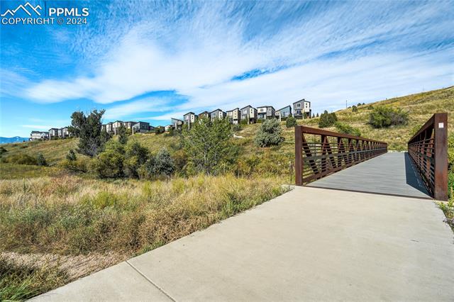 4127 Parkwood Trail