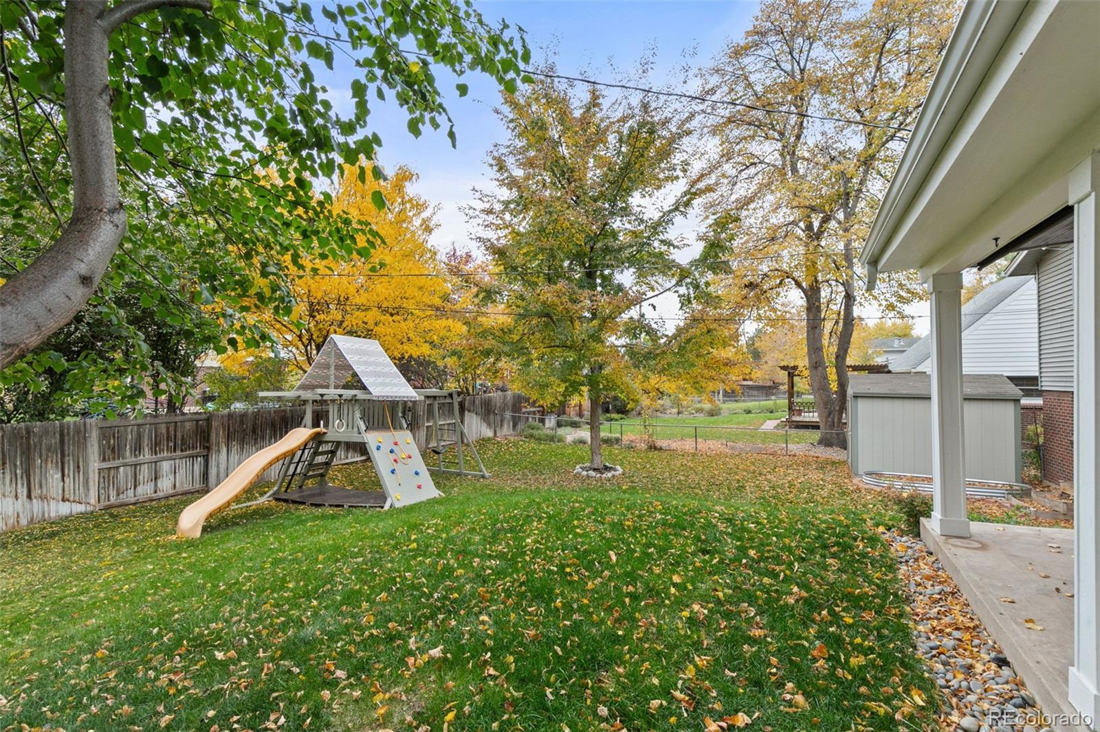 1925 S Linden Court
