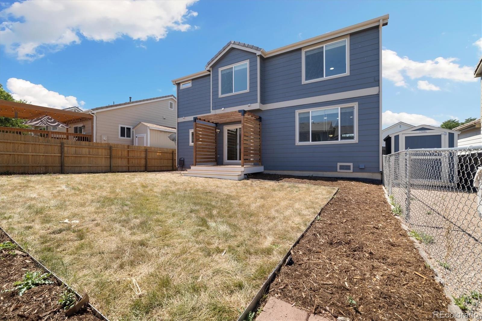 2404 S Genoa Way