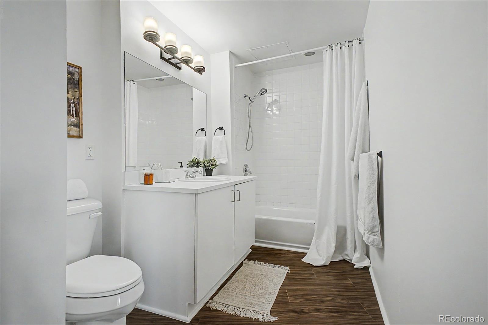 3100 Huron Street Unit: 3M