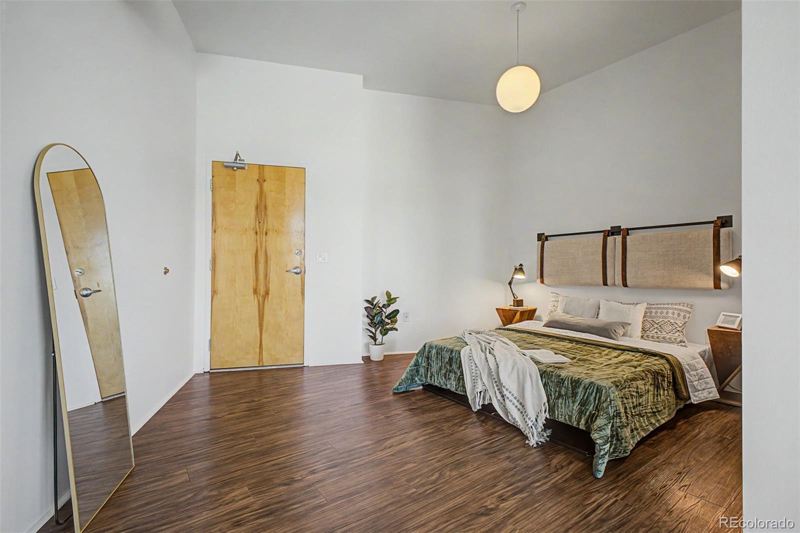 3100 Huron Street Unit: 3M