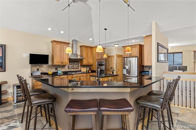 7398 Weaver Circle