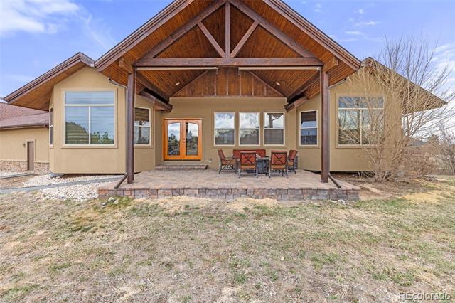 7398 Weaver Circle