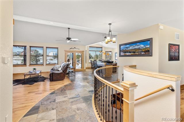 7398 Weaver Circle