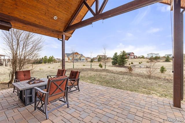 7398 Weaver Circle