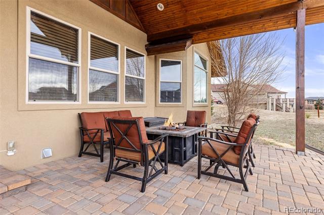 7398 Weaver Circle