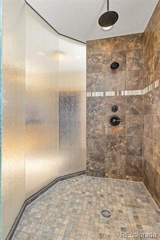7398 Weaver Circle