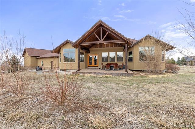 7398 Weaver Circle