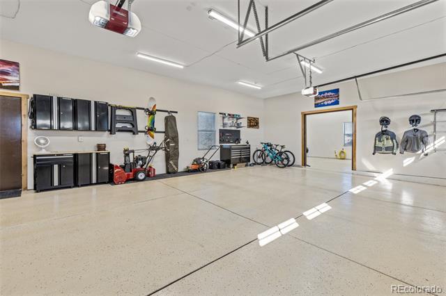 7398 Weaver Circle