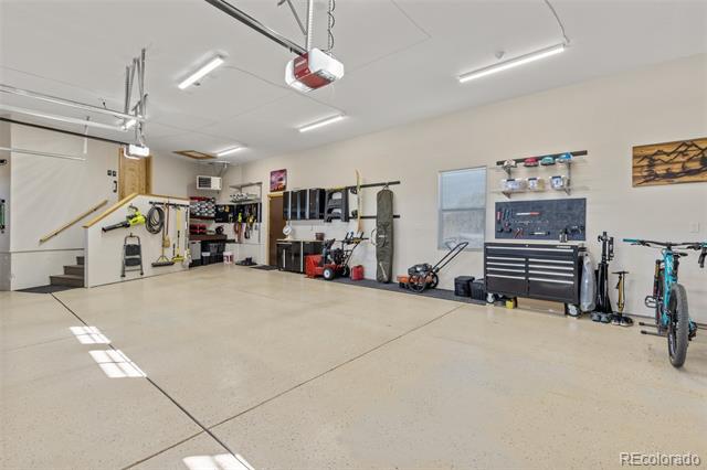 7398 Weaver Circle