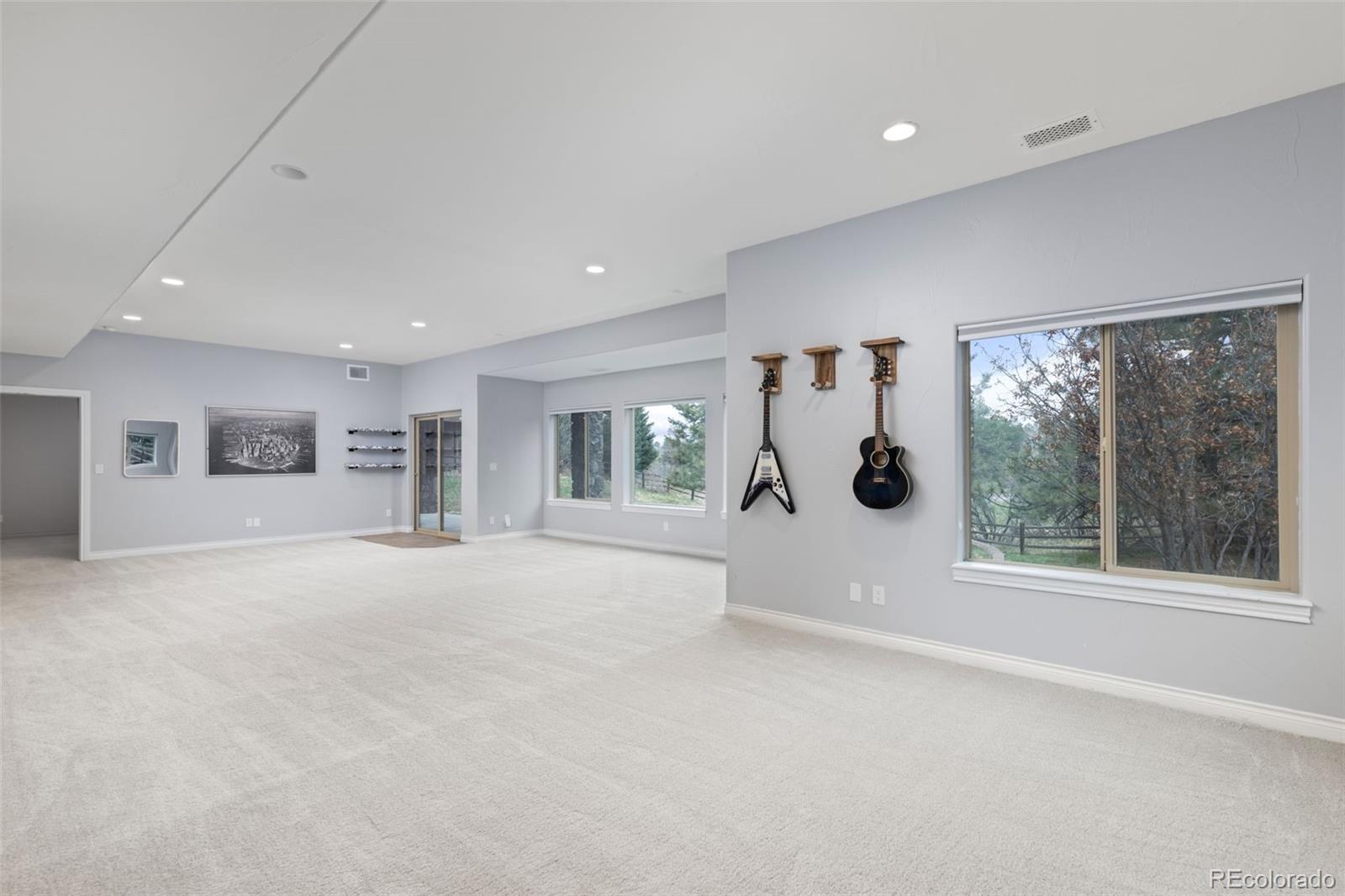 9039 Rambling Oak Place
