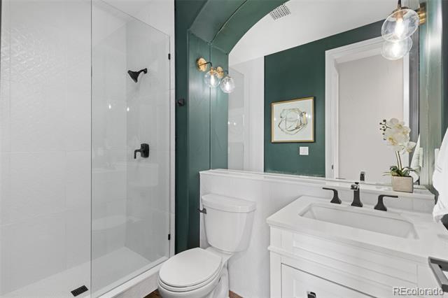 9039 Rambling Oak Place