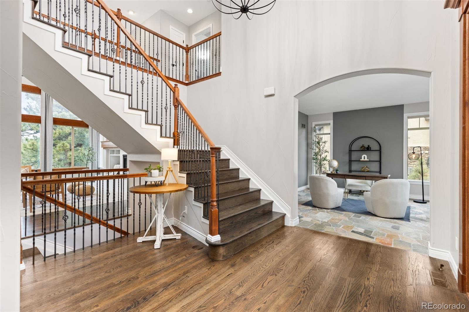 9039 Rambling Oak Place