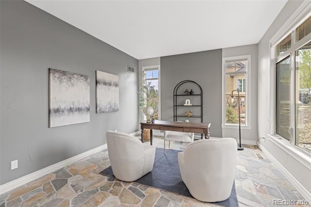 9039 Rambling Oak Place