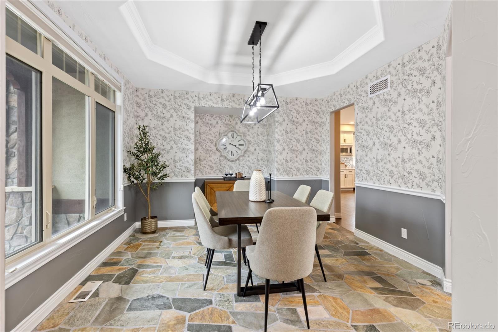 9039 Rambling Oak Place