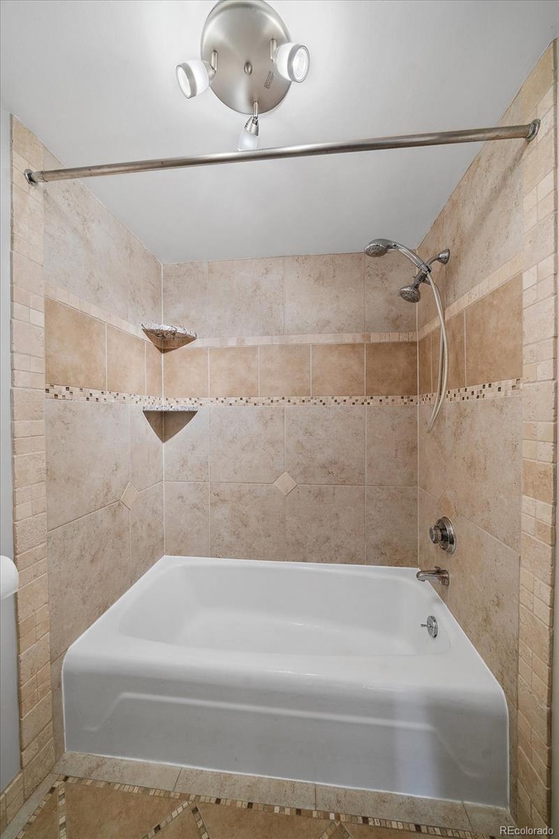 955 Eudora Street Unit: 606E