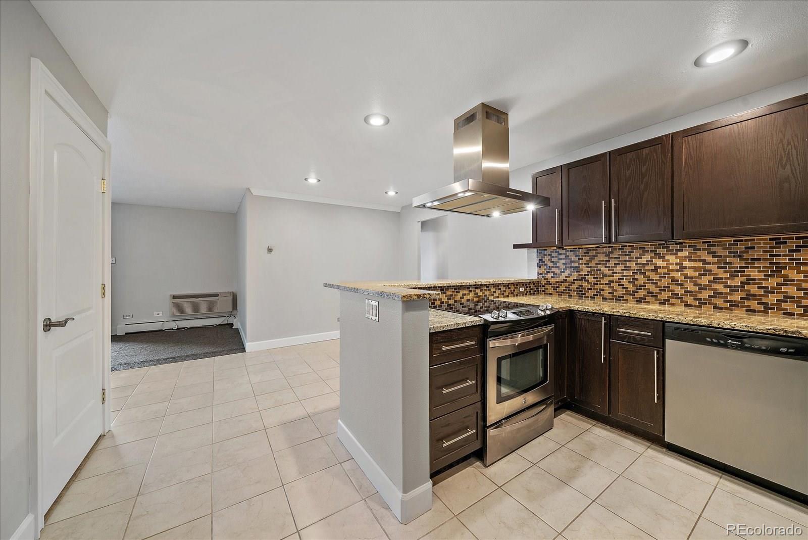 955 Eudora Street Unit: 606E