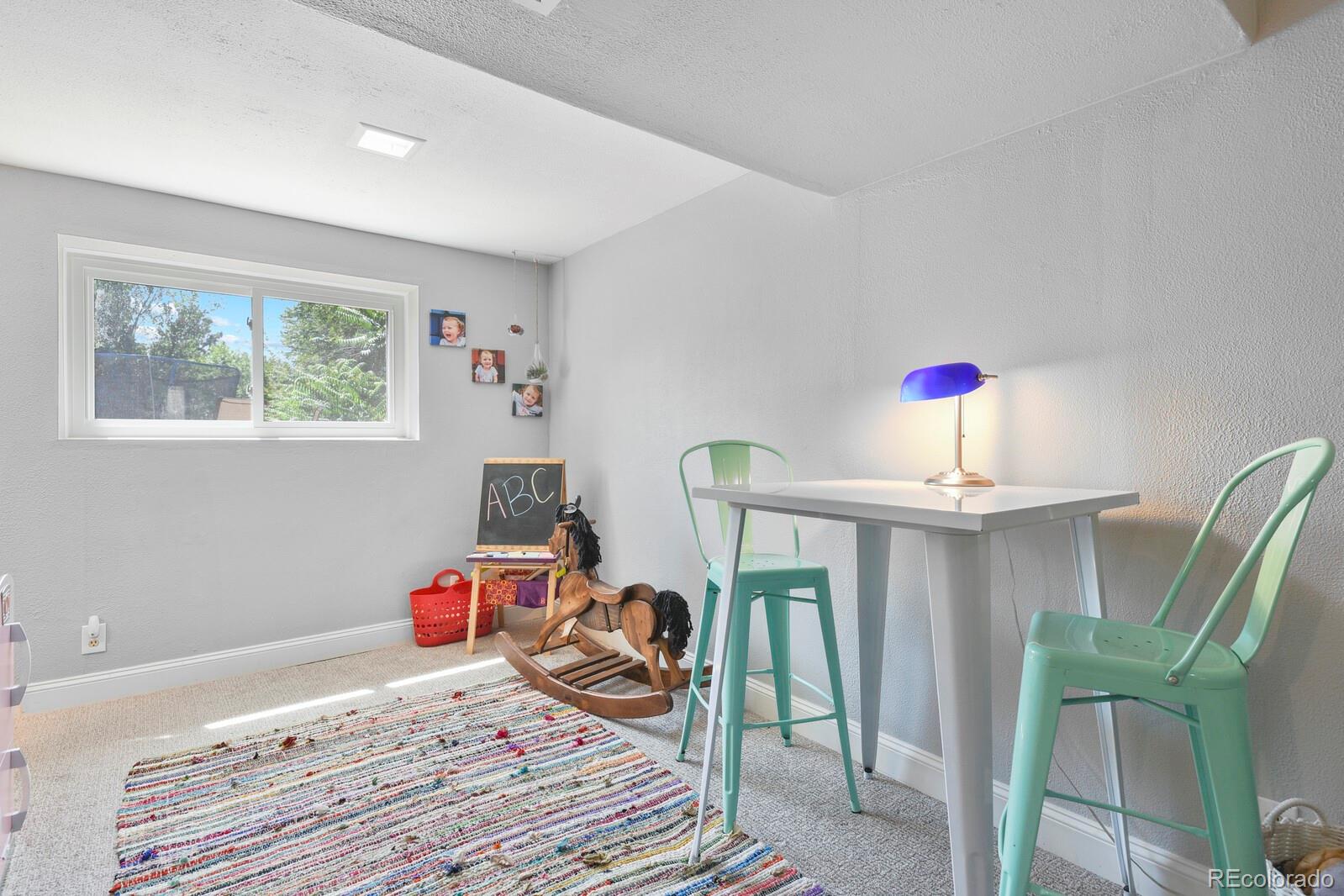 2939 S Winston