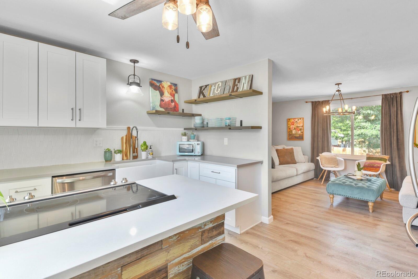2939 S Winston