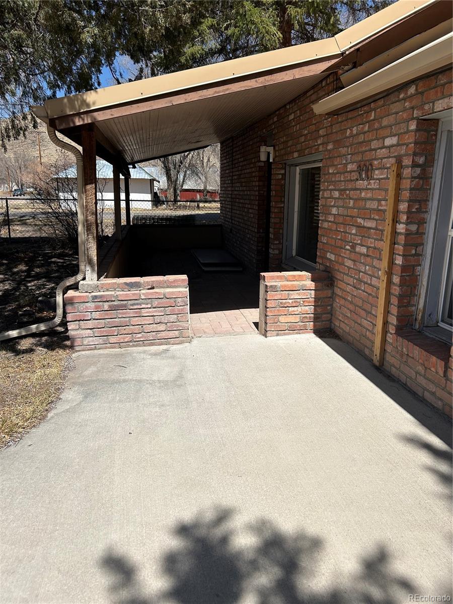 300 3rd Street