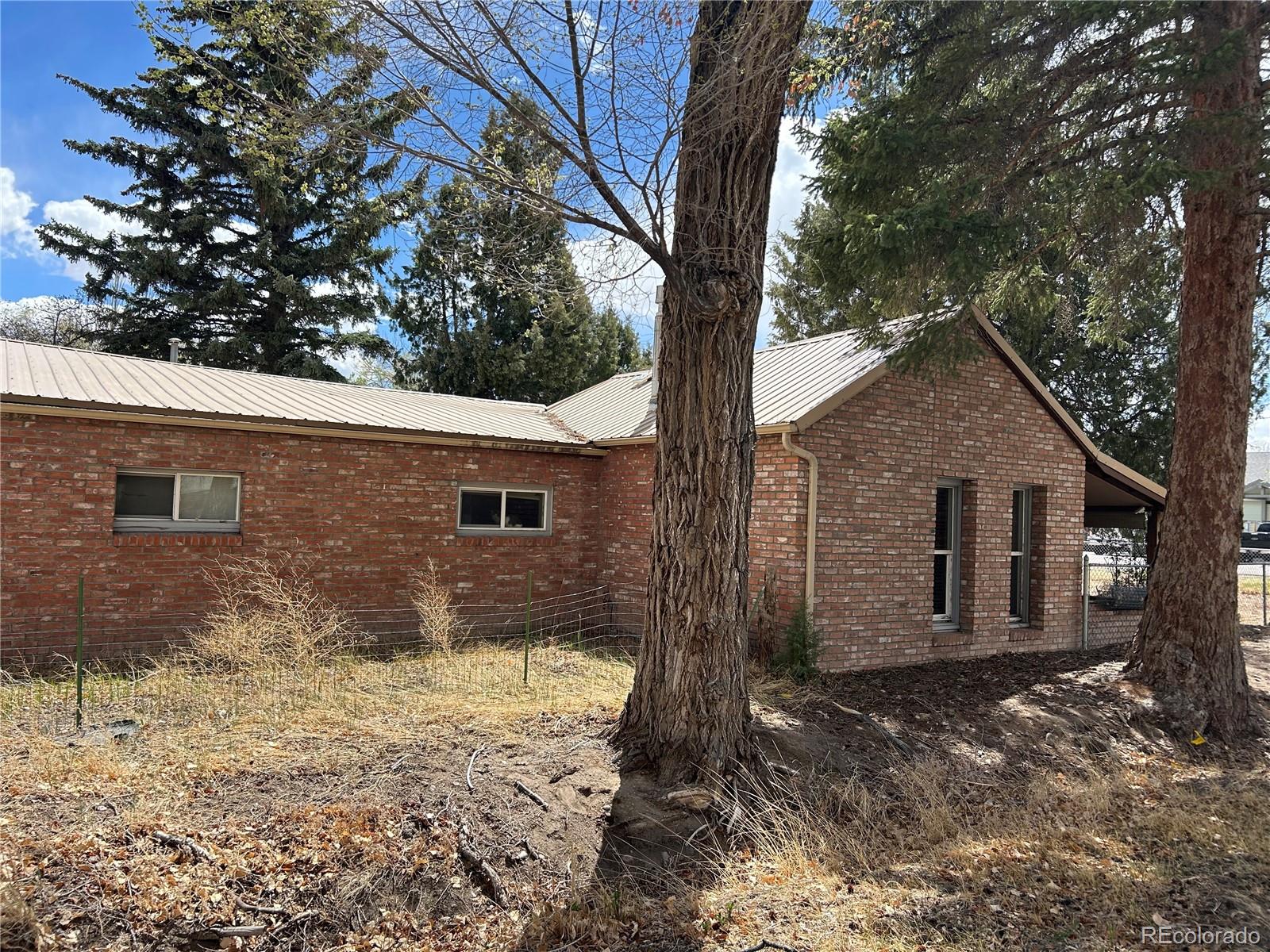 300 3rd Street