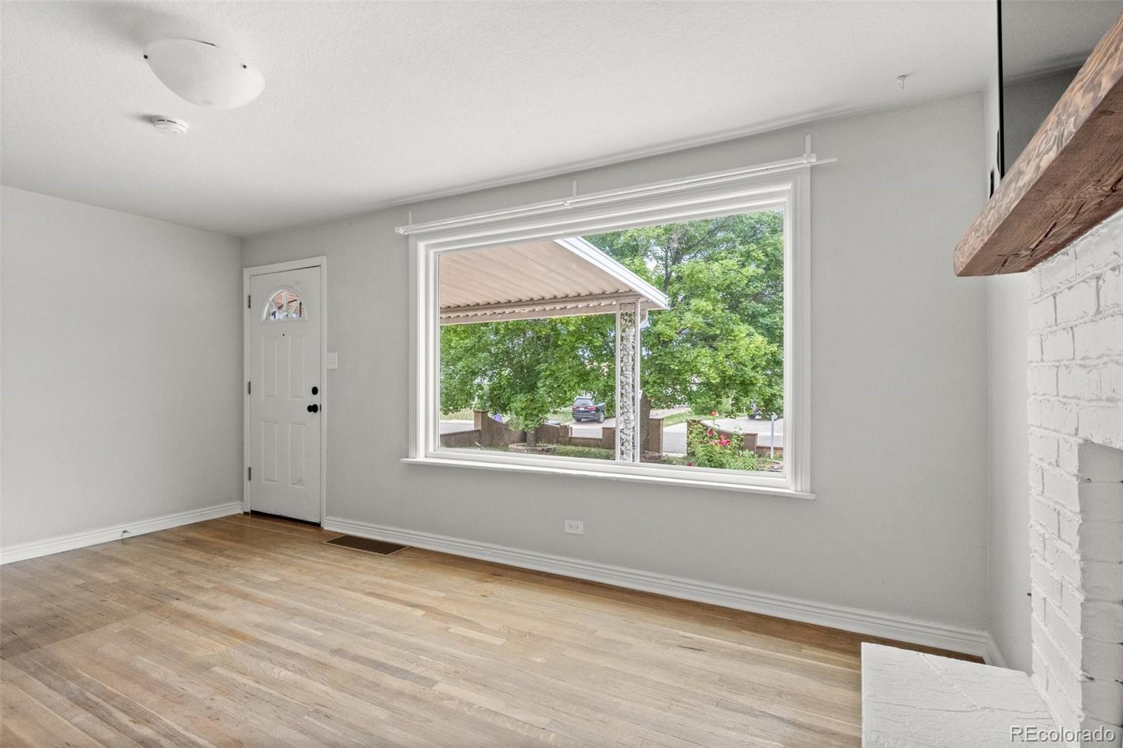 1843 S Hazel Court