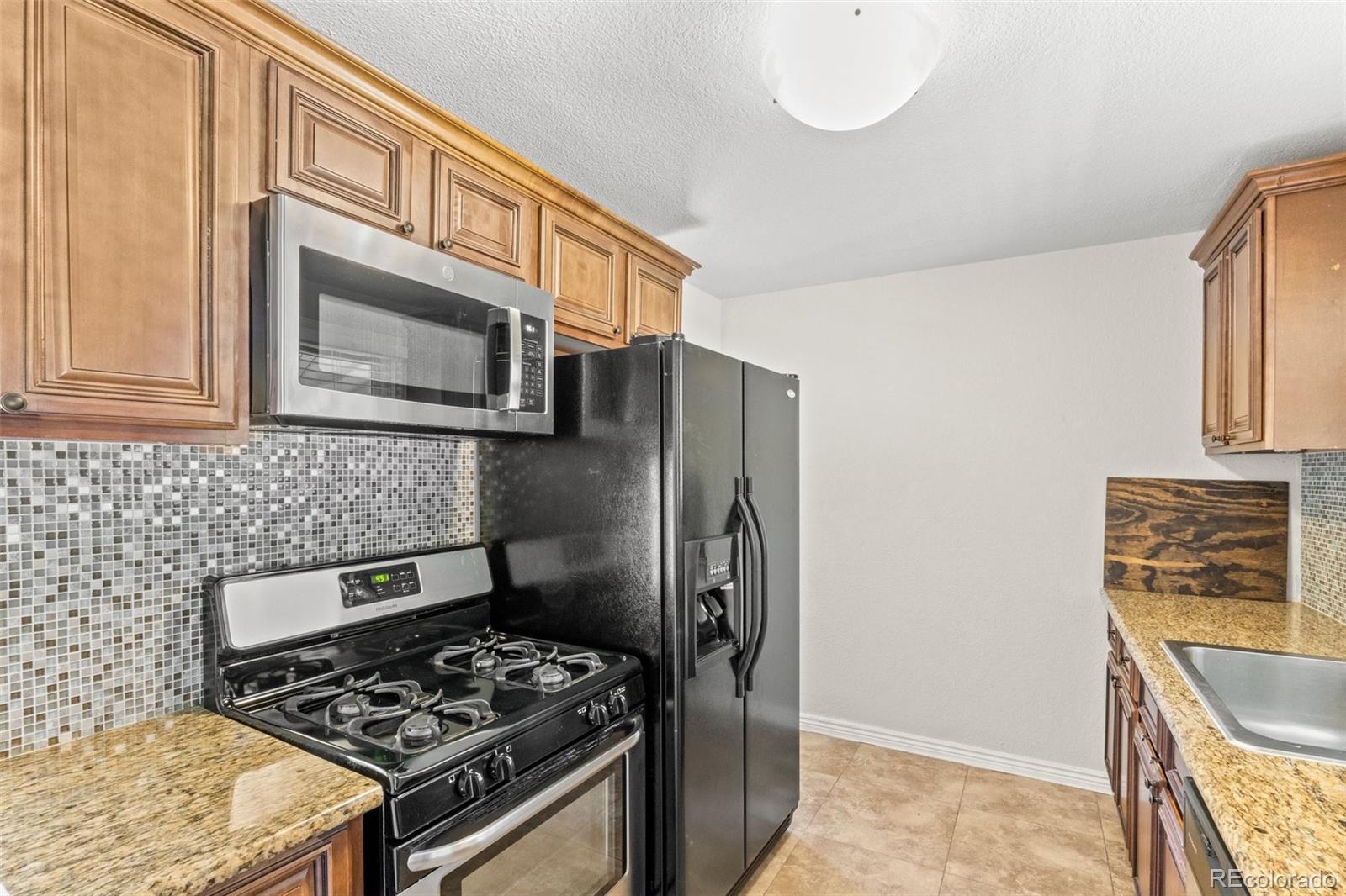 1843 S Hazel Court