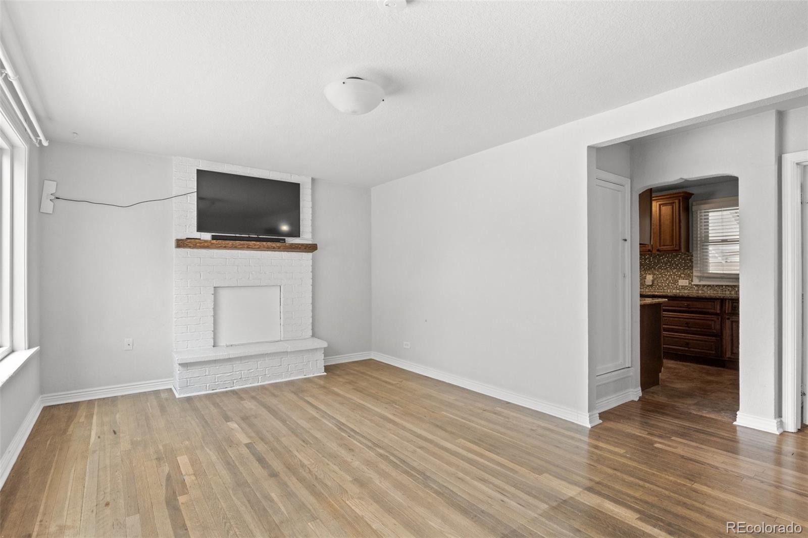 1843 S Hazel Court