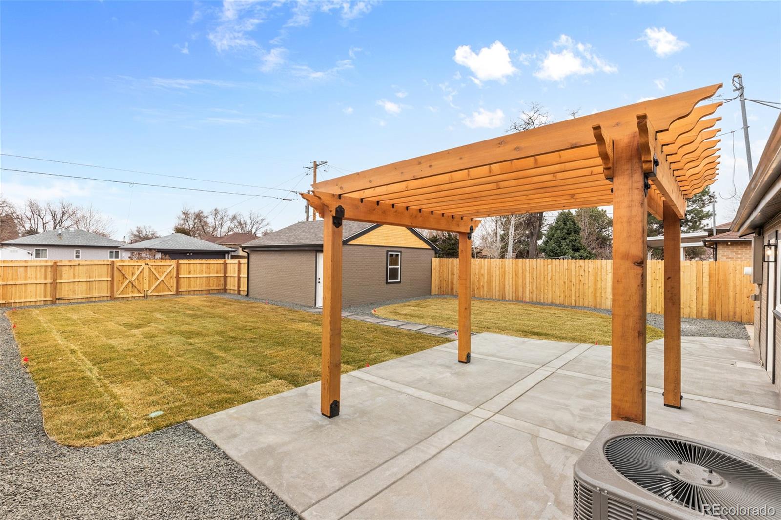 3210 Magnolia Street