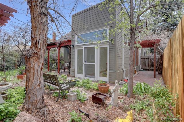 440 N Pearl Street
