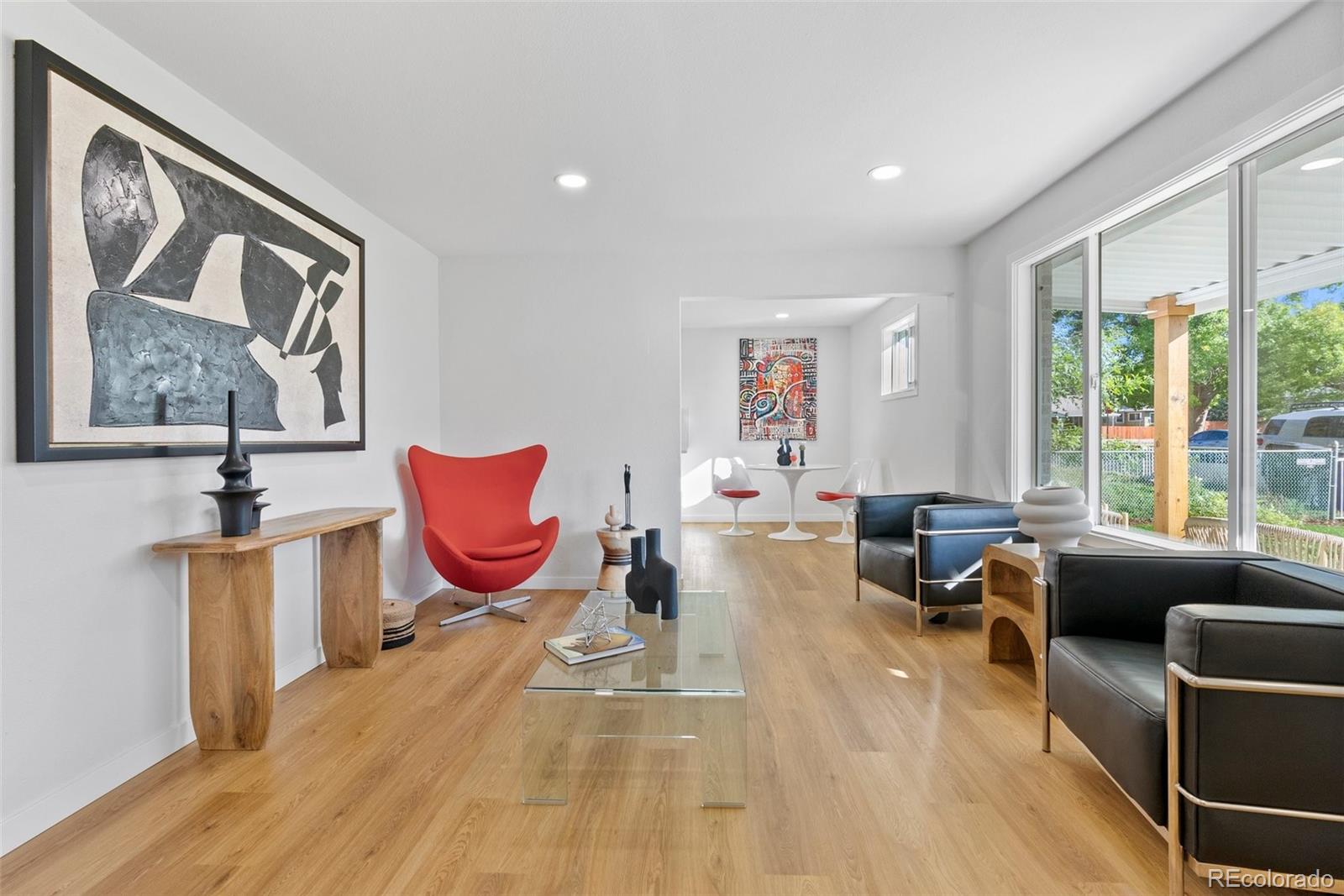 365 Yates Street