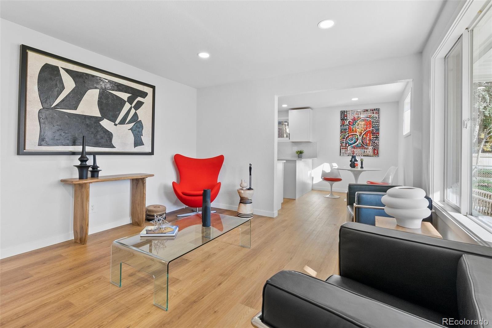 365 Yates Street